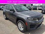 2025 Jeep Grand Cherokee Laredo 4x2