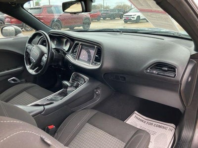 2021 Dodge Challenger SXT RWD