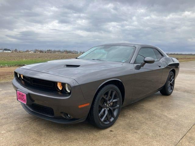 2021 Dodge Challenger SXT RWD