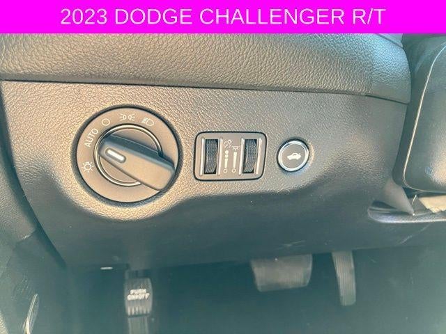 2023 Dodge Challenger R/T RWD