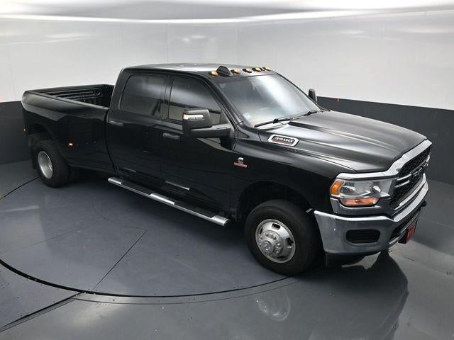 2024 RAM 3500 Tradesman 4x4 Crew Cab 8' Box