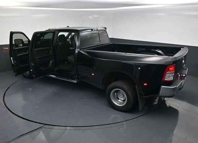 2024 RAM 3500 Tradesman 4x4 Crew Cab 8' Box