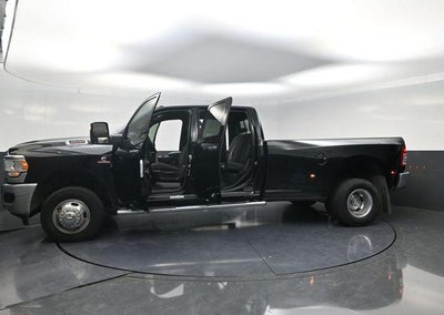 2024 RAM 3500 Tradesman 4x4 Crew Cab 8' Box