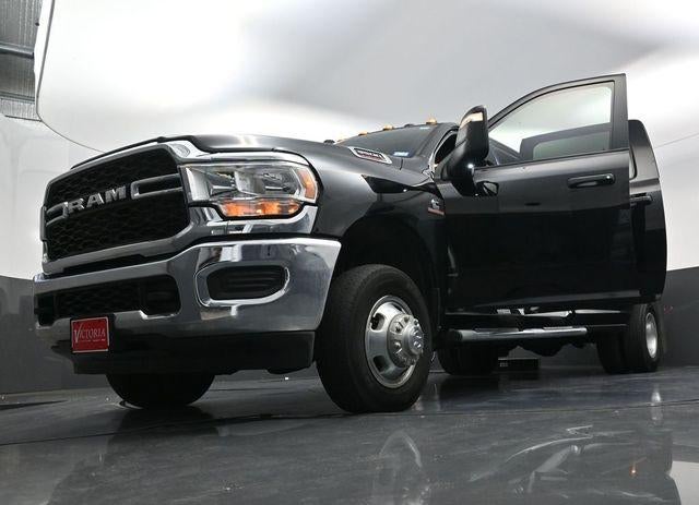 2024 RAM 3500 Tradesman 4x4 Crew Cab 8' Box