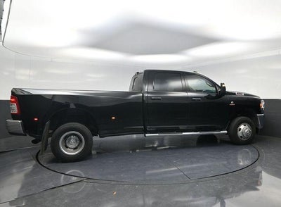 2024 RAM 3500 Tradesman 4x4 Crew Cab 8' Box