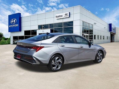 2025 Hyundai ELANTRA SEL Convenience IVT