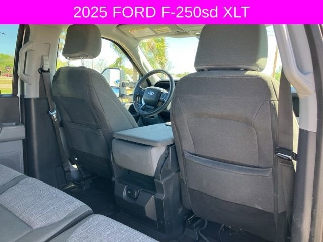 2025 Ford Super Duty F-250 SRW XL