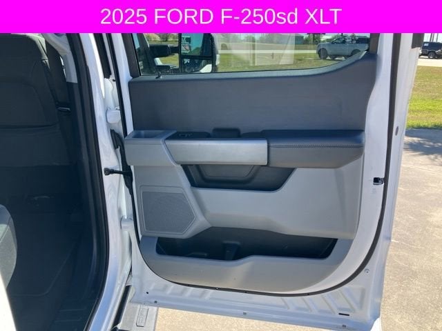 2025 Ford Super Duty F-250 SRW XL