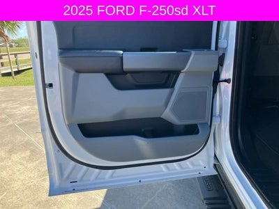 2025 Ford Super Duty F-250 SRW XL