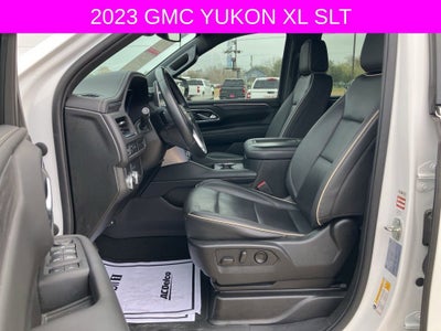2023 GMC Yukon XL SLT