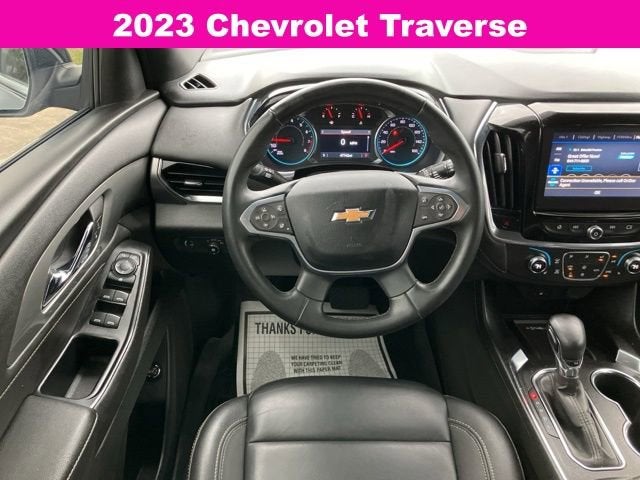 2023 Chevrolet Traverse LT Leather