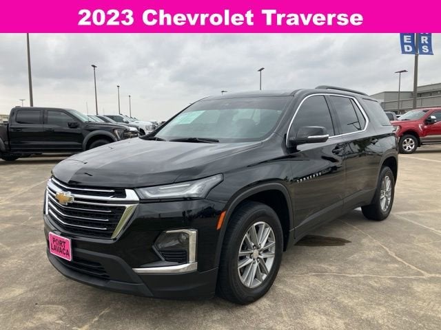 2023 Chevrolet Traverse LT Leather
