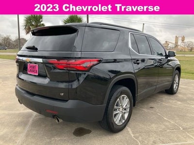 2023 Chevrolet Traverse LT Leather