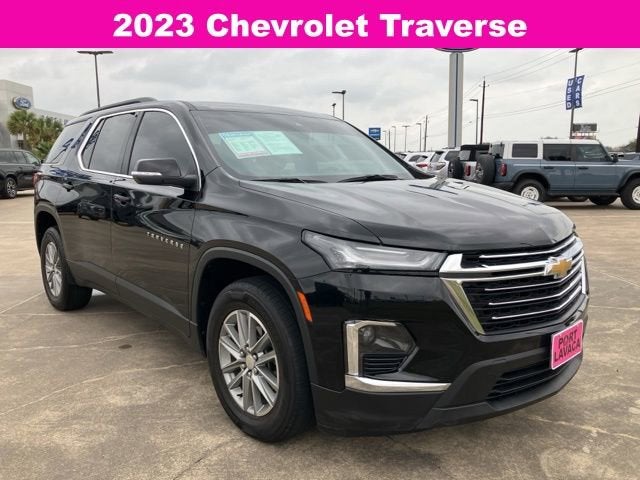 2023 Chevrolet Traverse LT Leather