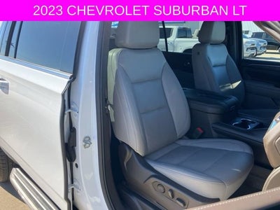 2023 Chevrolet Suburban LT