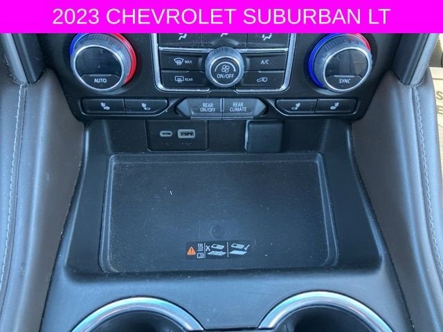 2023 Chevrolet Suburban LT