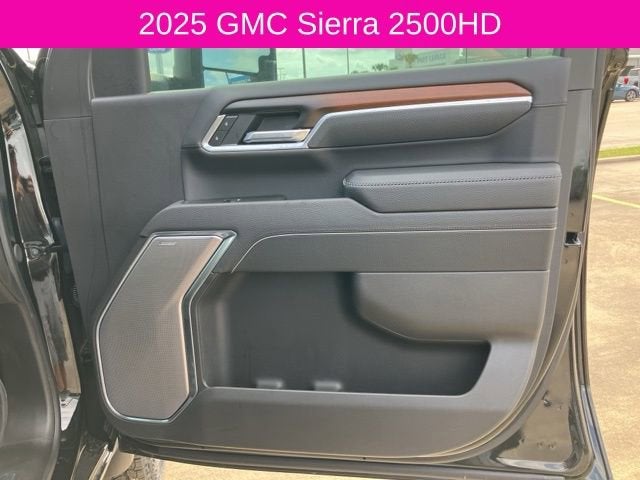 2025 GMC Sierra 2500 HD Denali