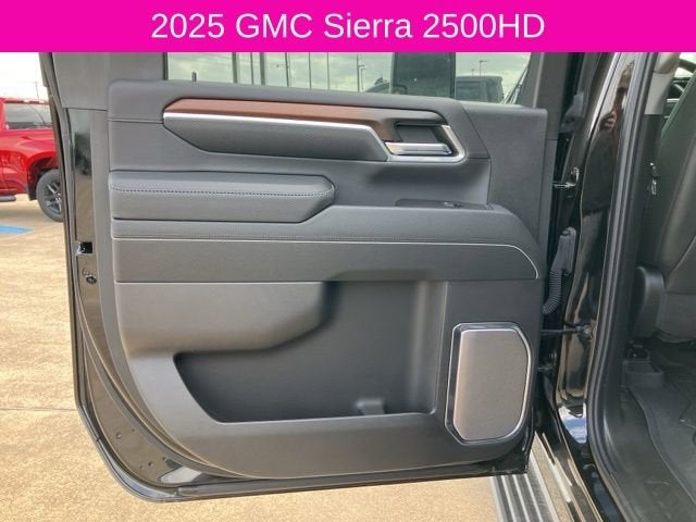 2025 GMC Sierra 2500 HD Denali