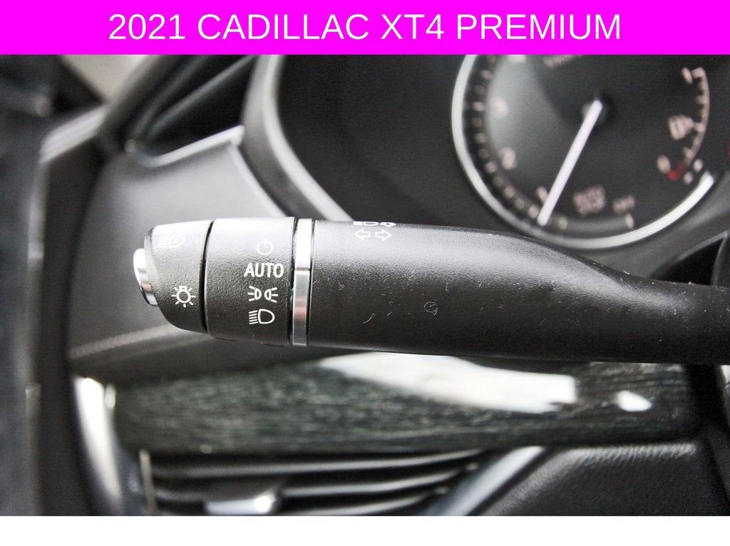 2021 Cadillac XT4 Premium Luxury