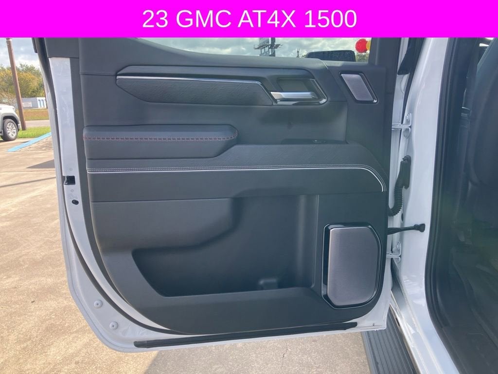 2023 GMC Sierra 1500 AT4X