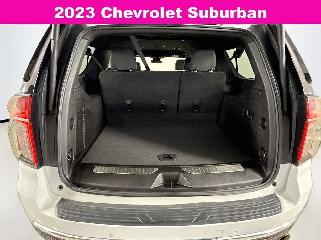 2023 Chevrolet Suburban Premier