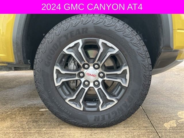 2024 GMC Canyon AT4