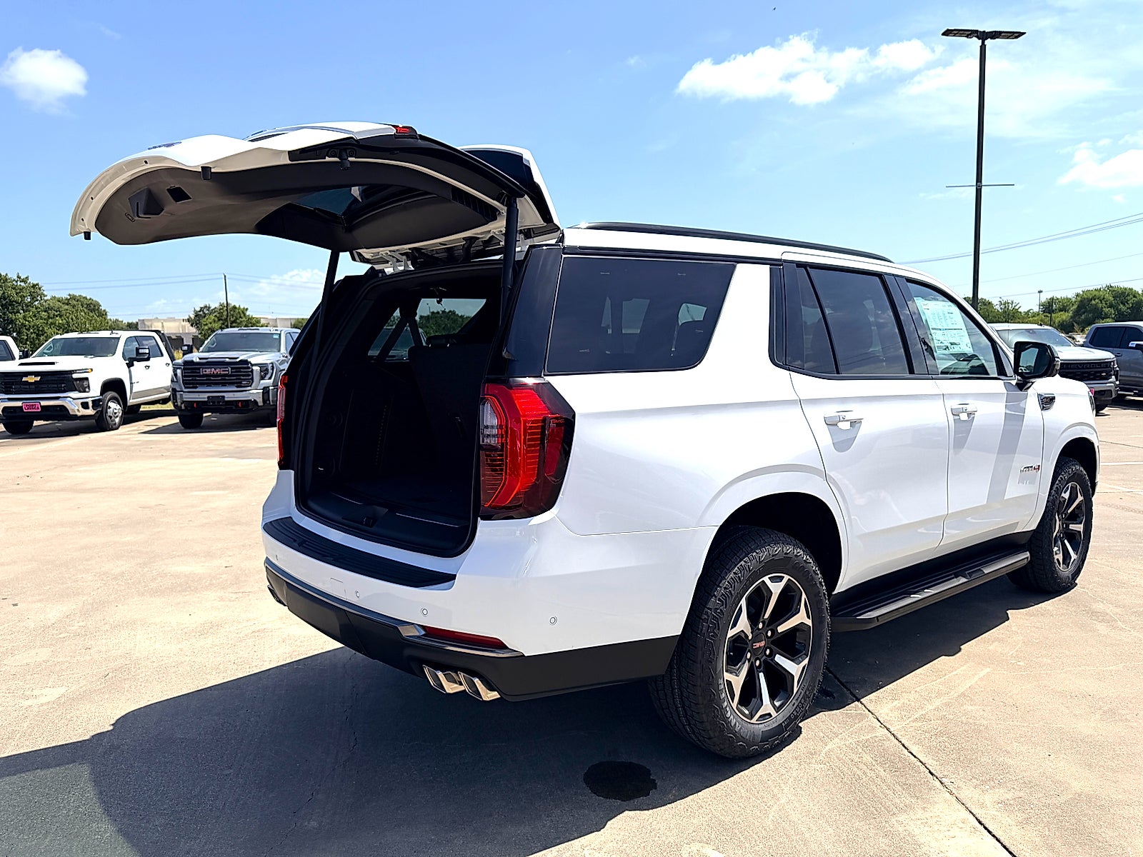2026 GMC Yukon AT4