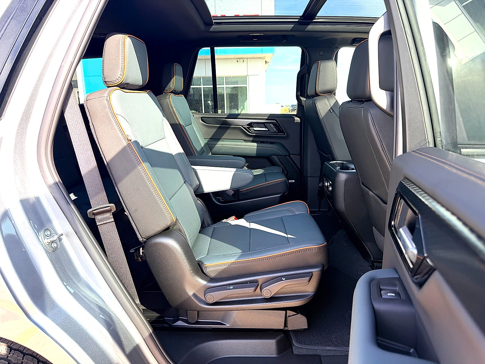 2026 GMC Yukon AT4 - Photo 15