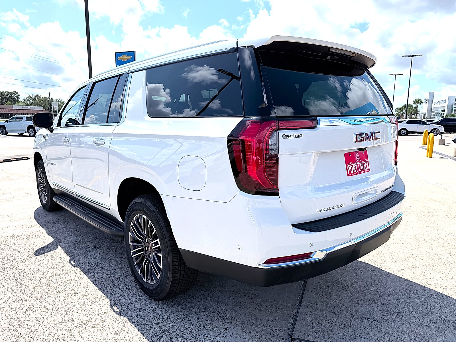 2026 GMC Yukon XL Elevation