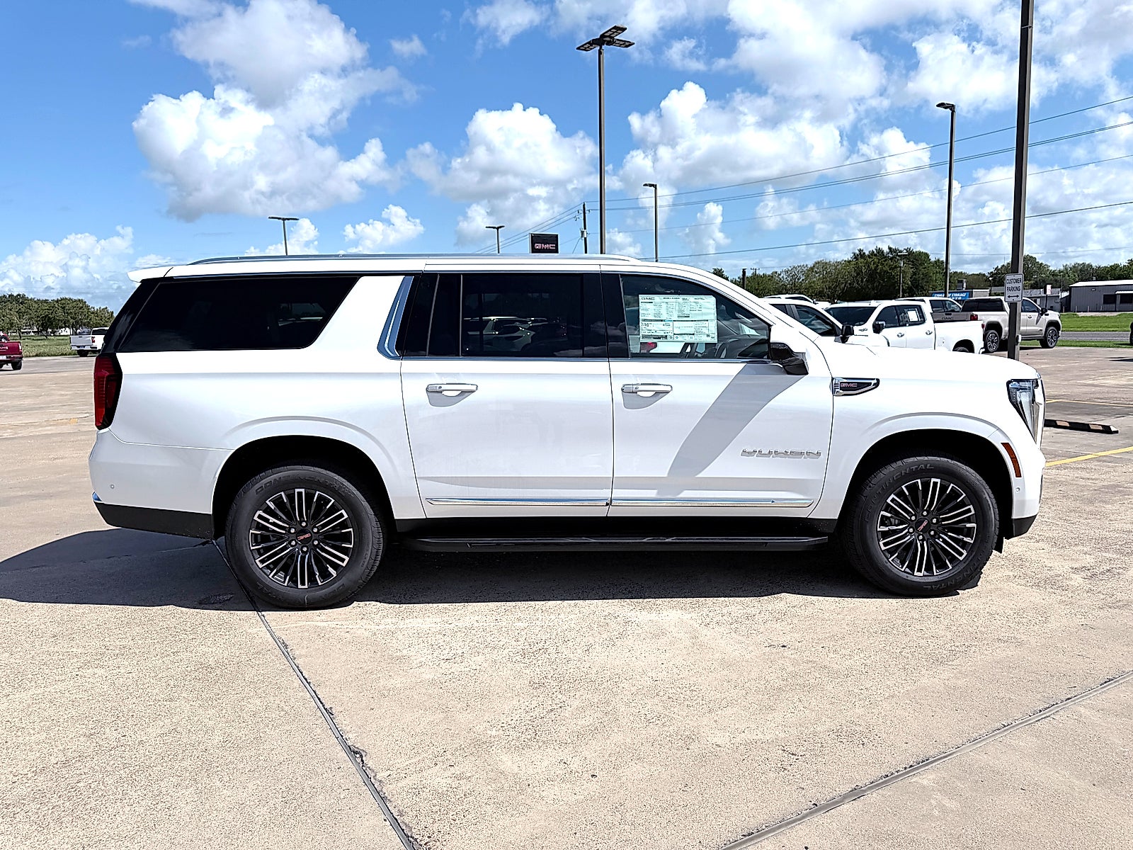 2026 GMC Yukon XL Elevation