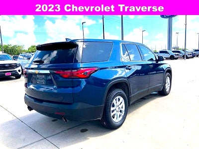 2023 Chevrolet Traverse LS
