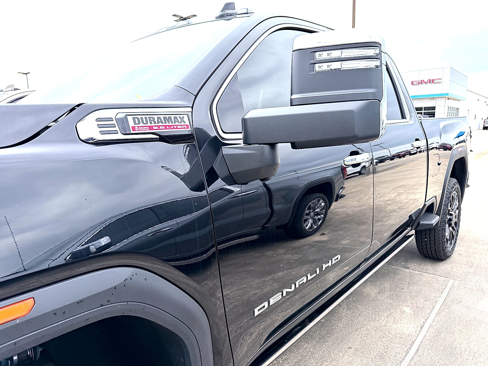 2025 GMC Sierra 2500 HD Denali