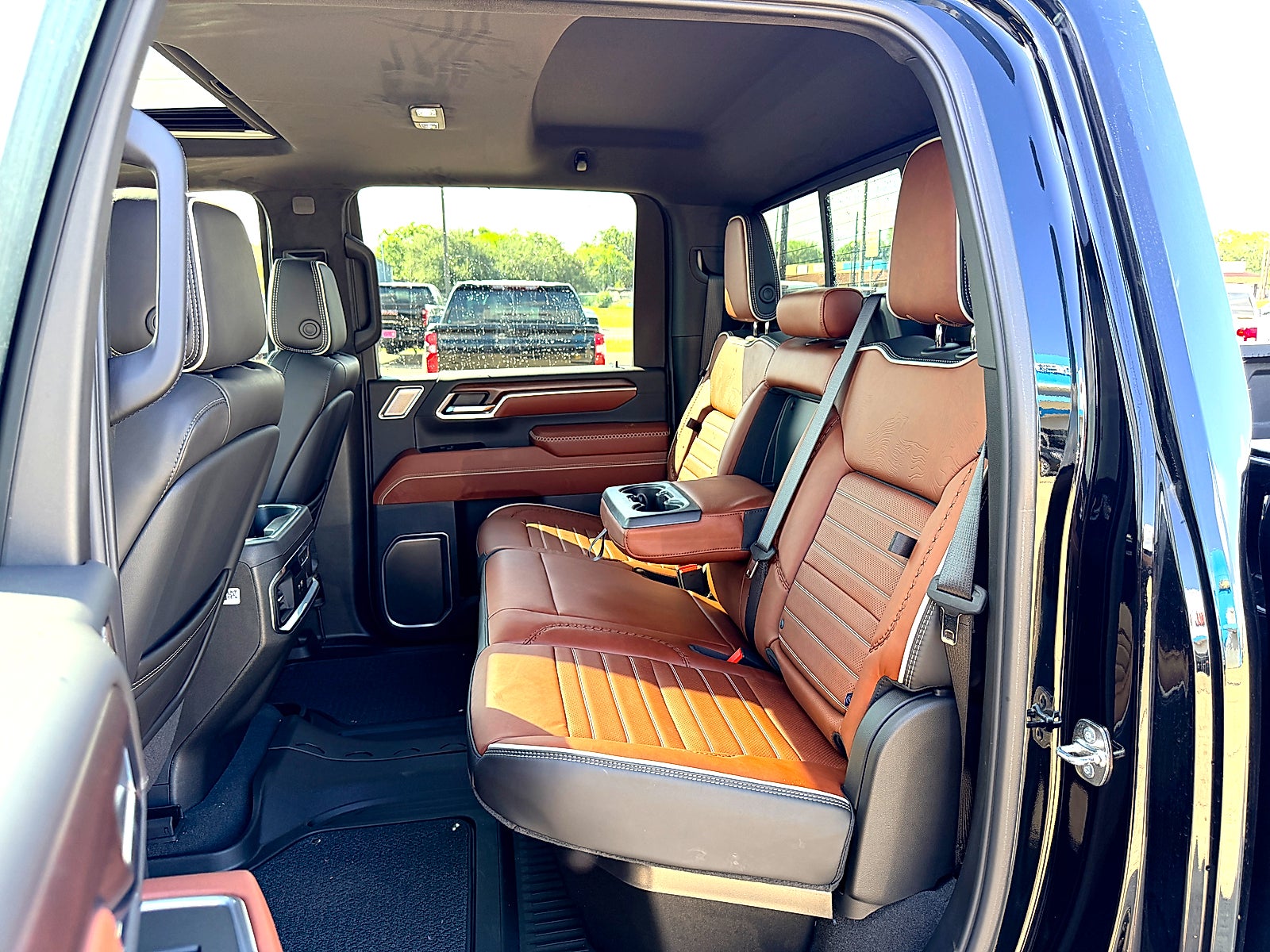 2026 GMC Sierra 3500HD Denali Ultimate - Photo 20