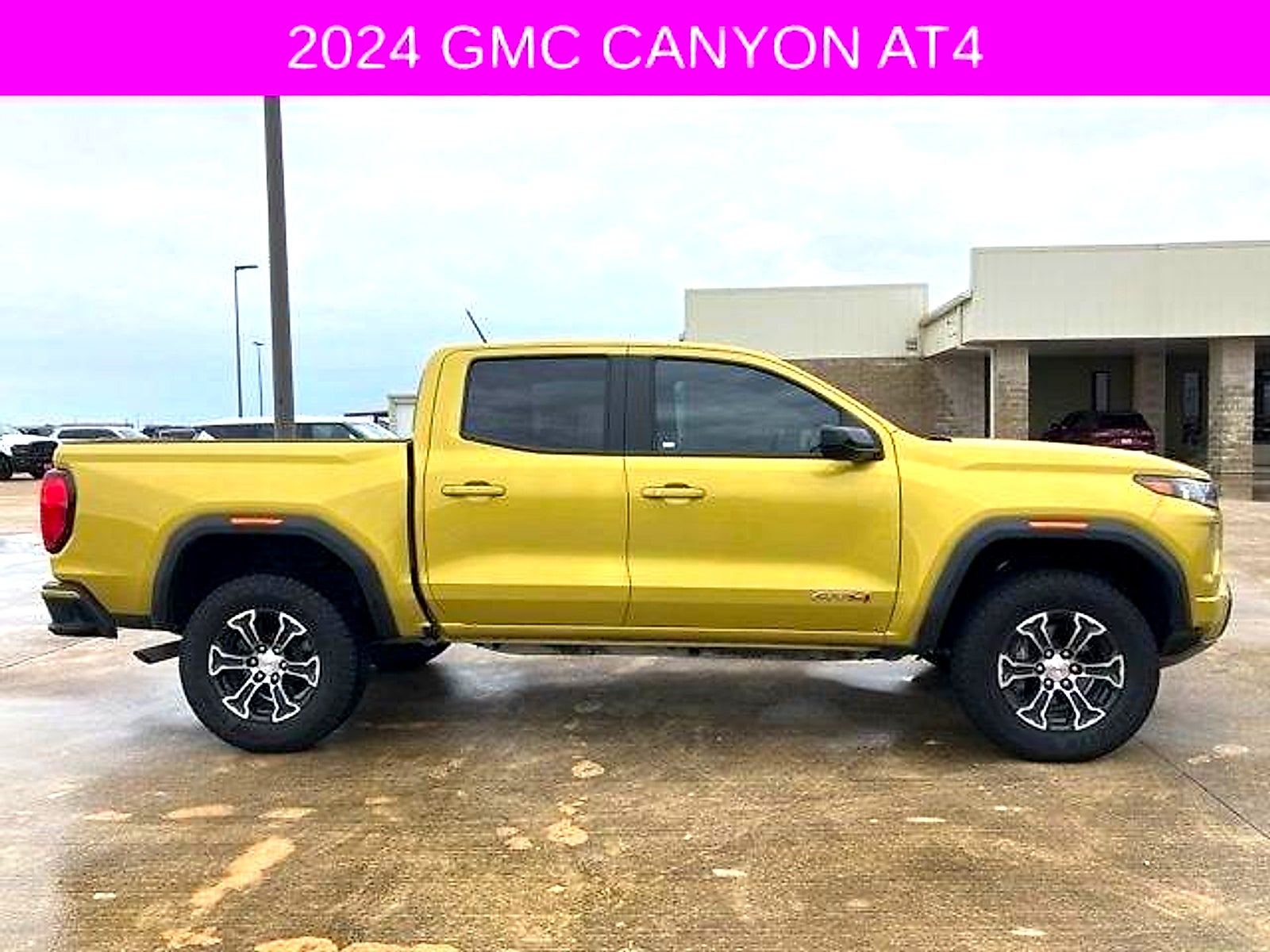 2024 GMC Canyon AT4