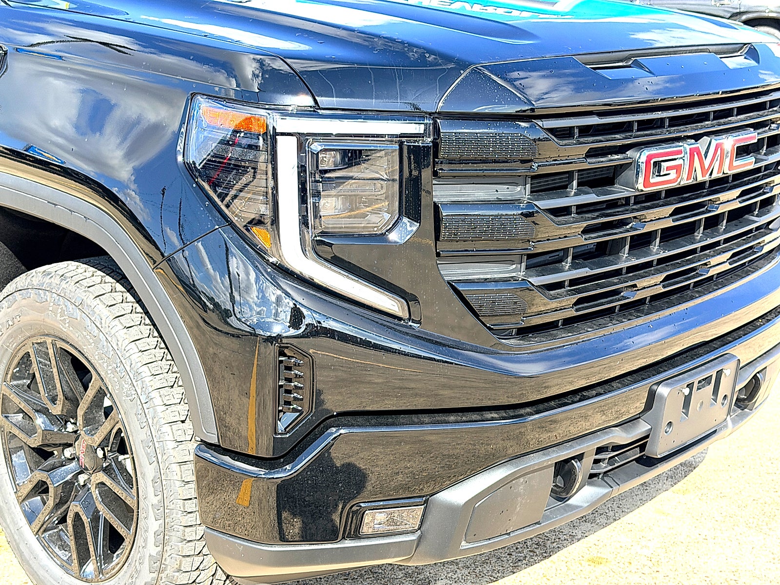 2026 GMC Sierra 1500 Elevation
