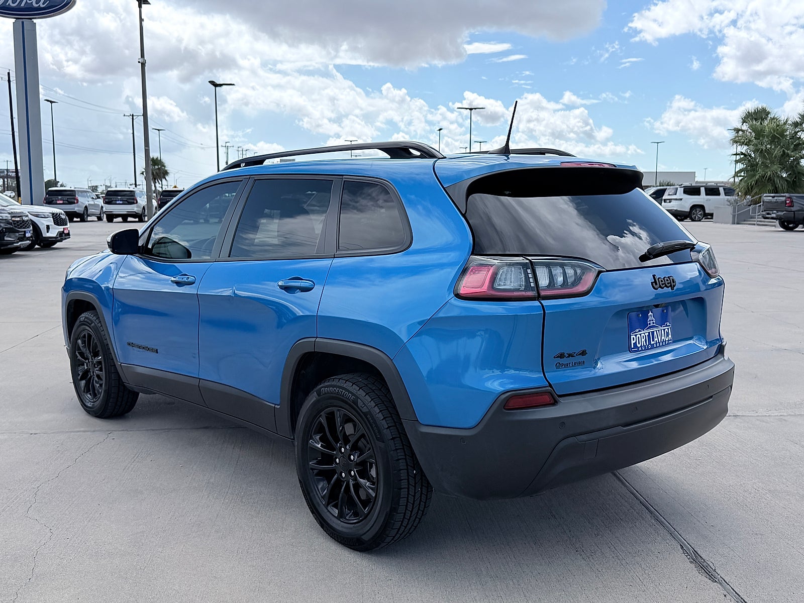 2023 Jeep Cherokee Altitude Lux 4x4