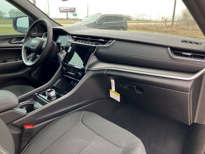 2026 Jeep Grand Cherokee Laredo X 4x2