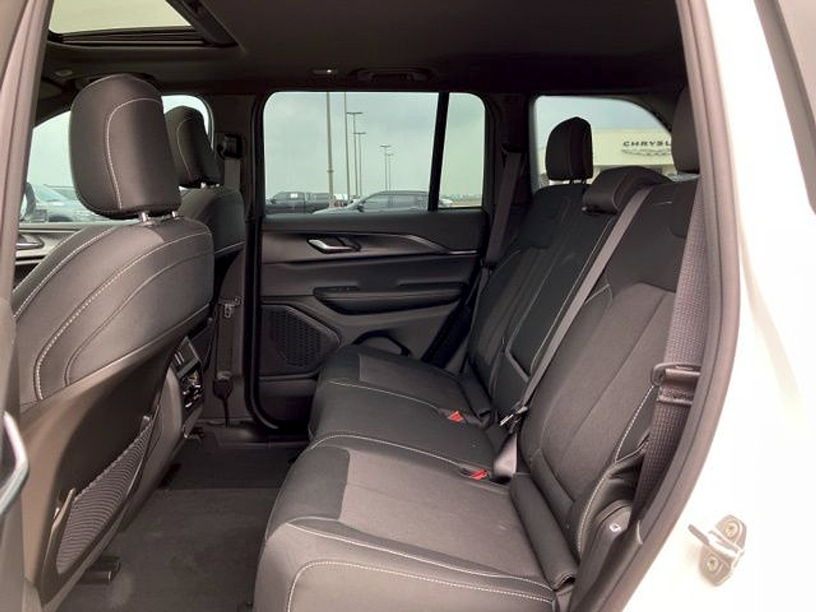 2026 Jeep Grand Cherokee Laredo X 4x2