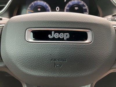 2026 Jeep Grand Cherokee Laredo X 4x2