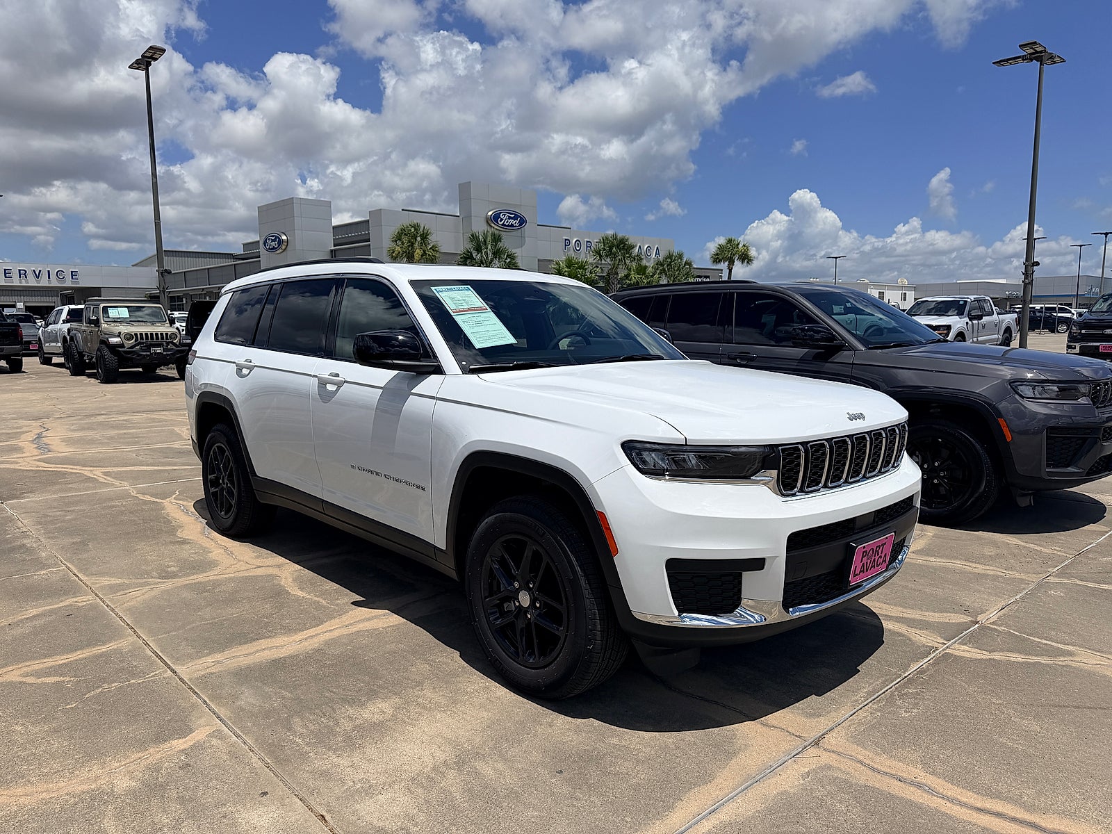2026 Jeep Grand Cherokee L Laredo X 4x4