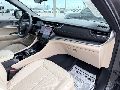 2023 Jeep Grand Cherokee L Limited 4x4