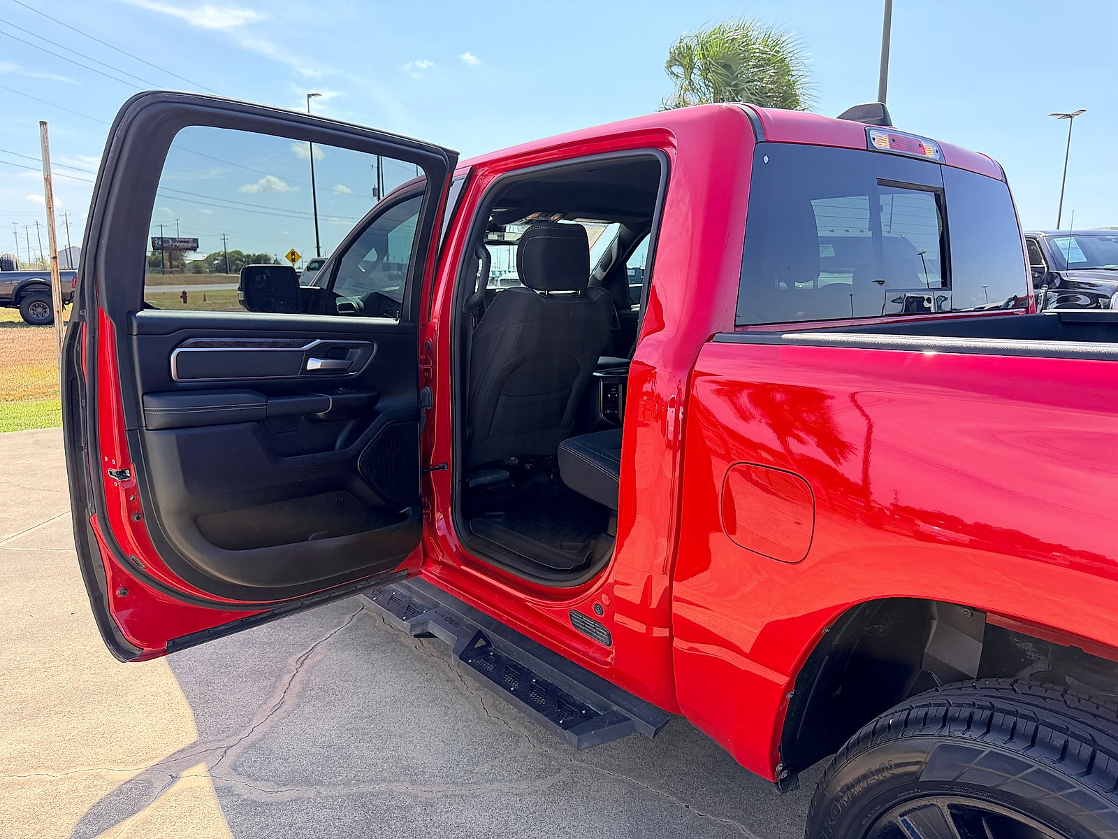 2024 RAM 1500 Lone Star Crew Cab 4x2 5'7" Box