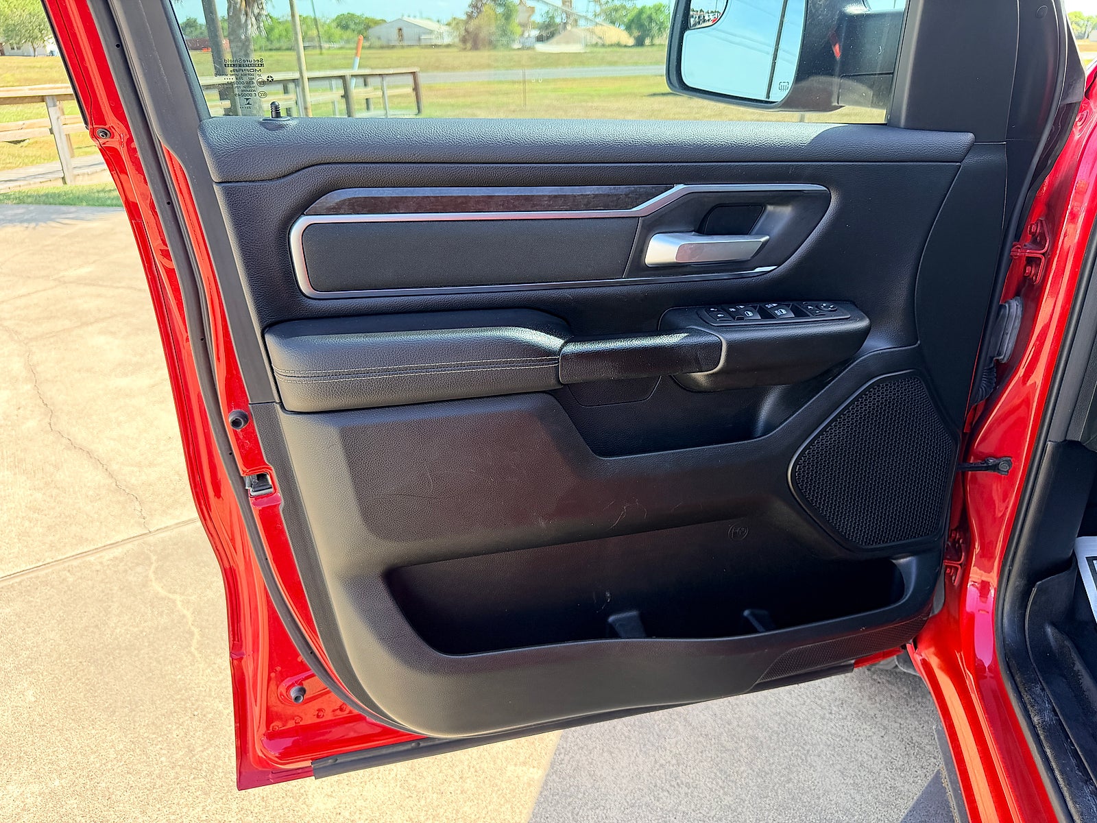 2024 RAM 1500 Lone Star Crew Cab 4x2 5'7" Box