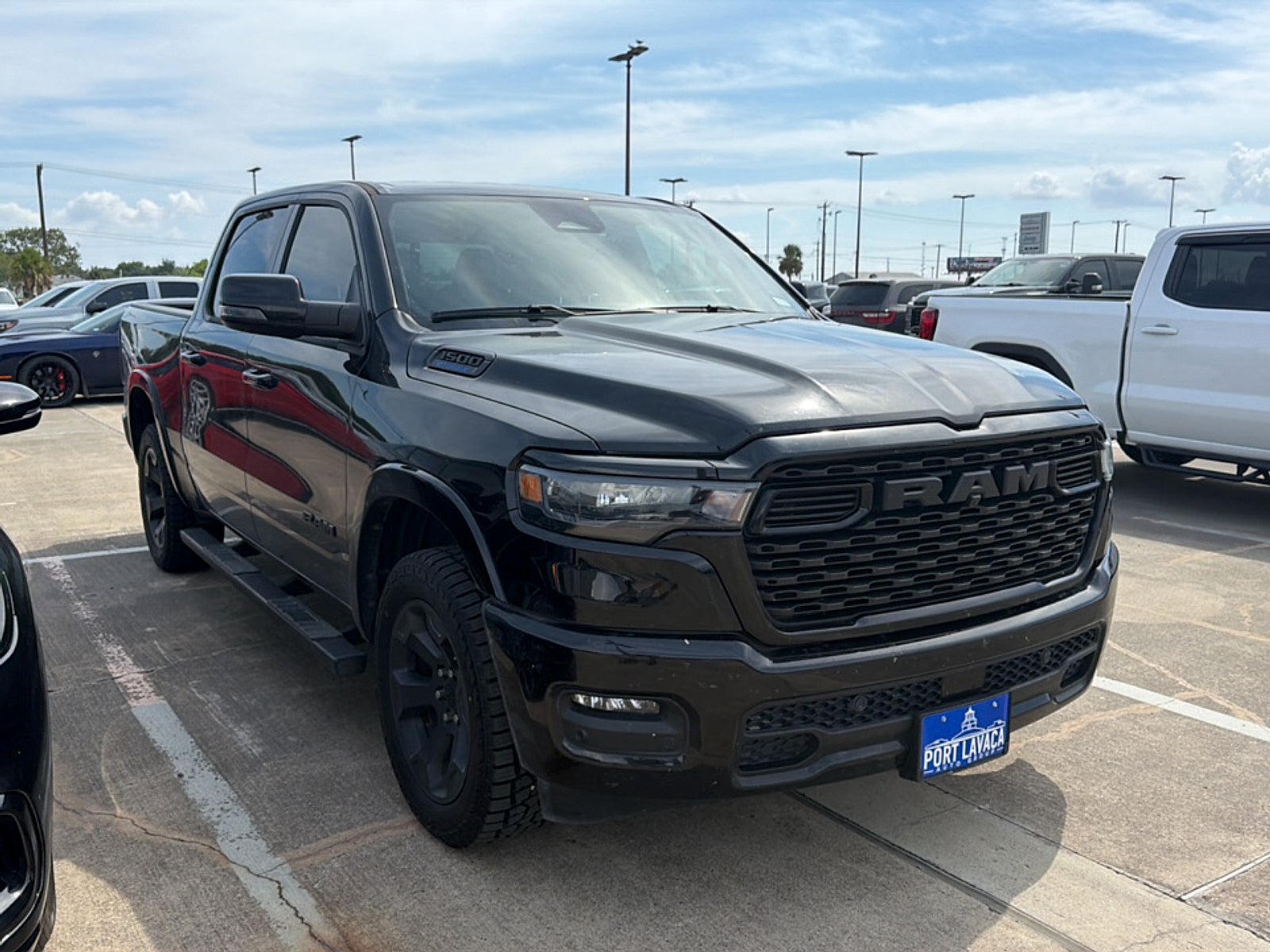 2025 RAM 1500 Big Horn Crew Cab 4x4 5'7" Box