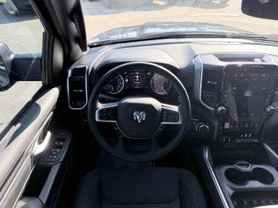 2025 RAM 1500 Big Horn Crew Cab 4x4 5'7" Box