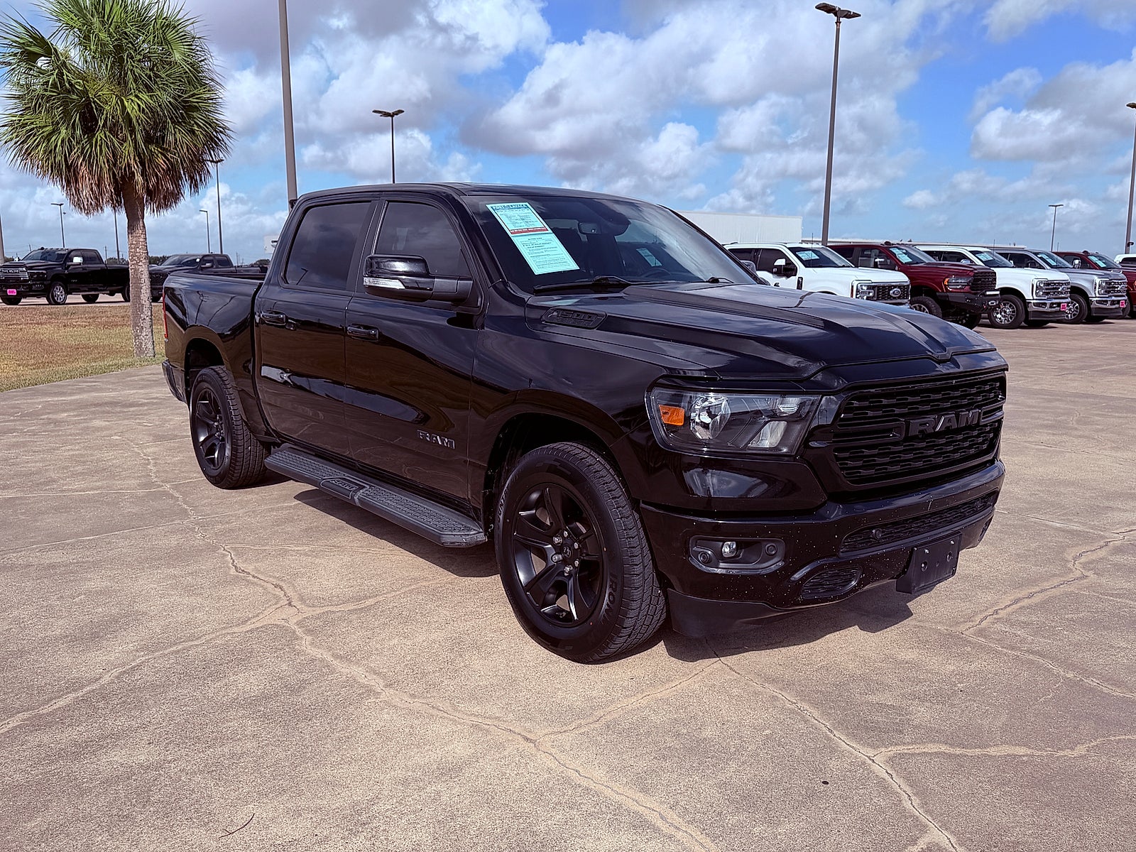 2022 RAM 1500 Lone Star Crew Cab 4x4 5'7" Box