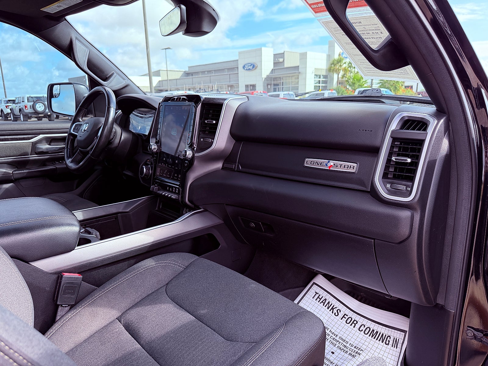 2022 RAM 1500 Lone Star Crew Cab 4x4 5'7" Box