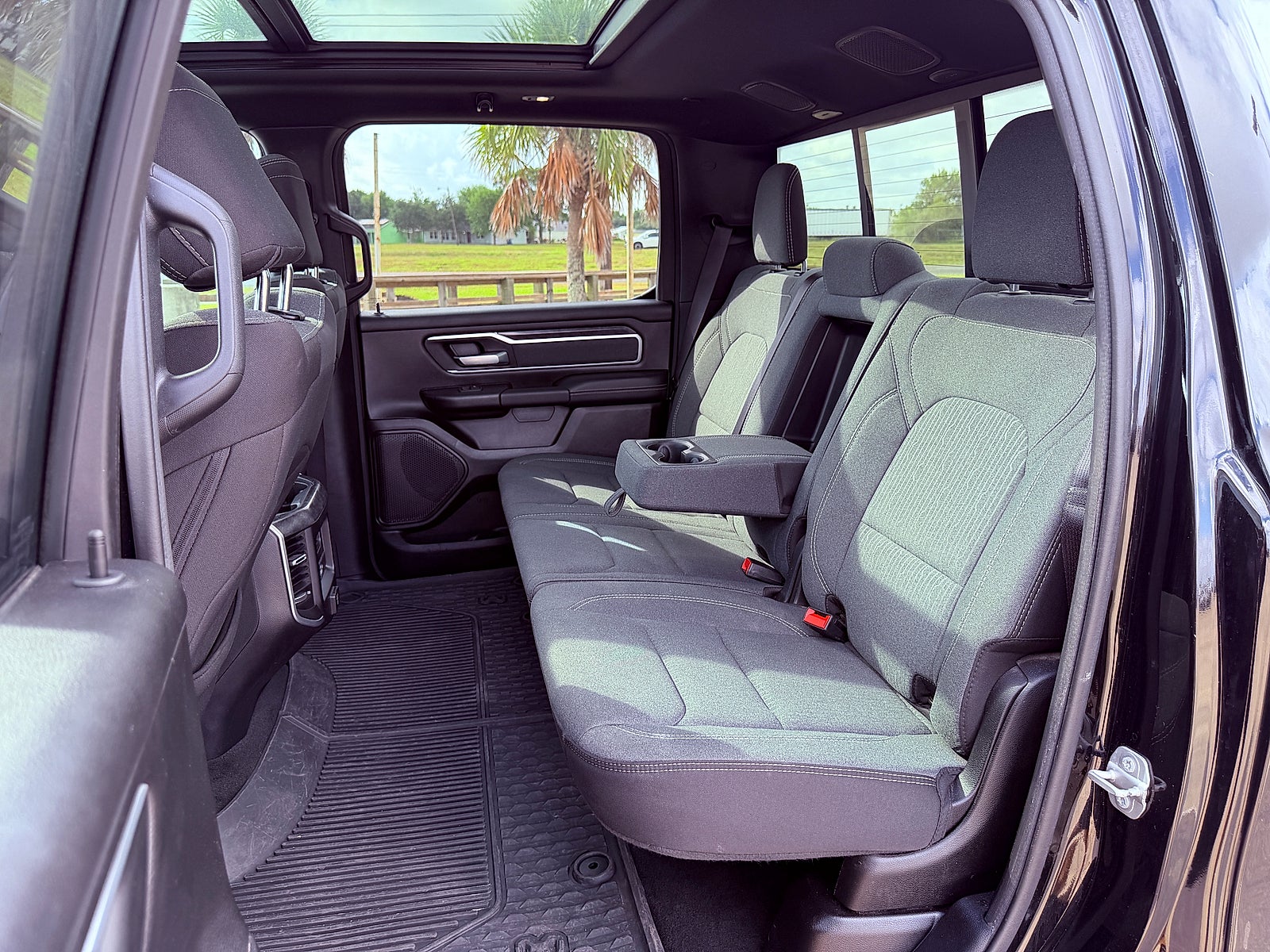 2022 RAM 1500 Lone Star Crew Cab 4x4 5'7" Box