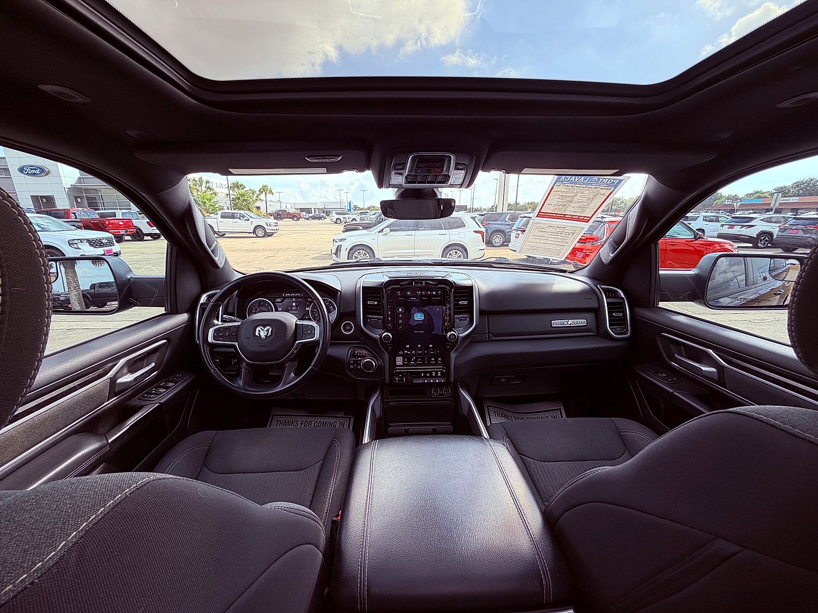 2022 RAM 1500 Lone Star Crew Cab 4x4 5'7" Box