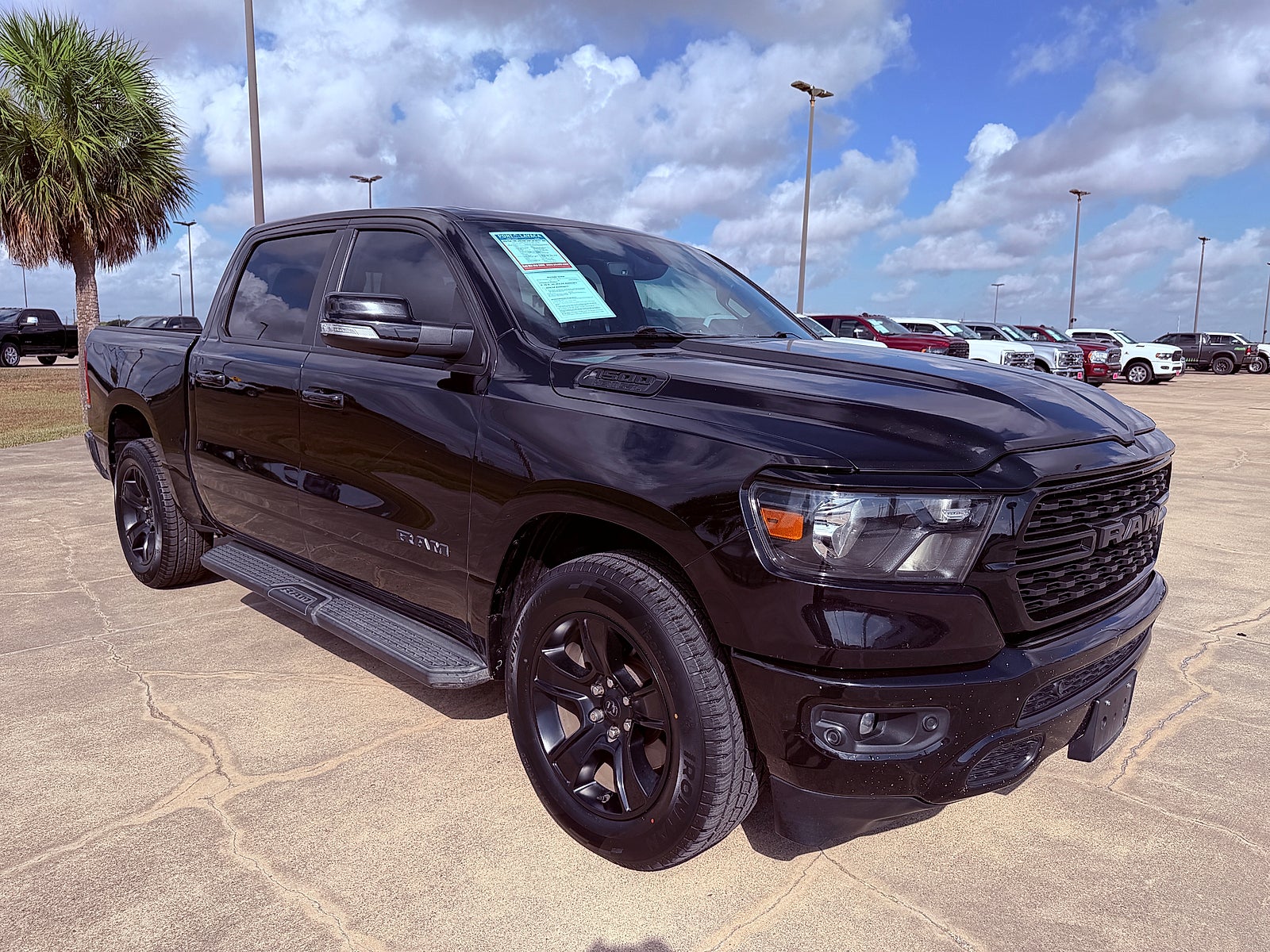 2022 RAM 1500 Lone Star Crew Cab 4x4 5'7" Box